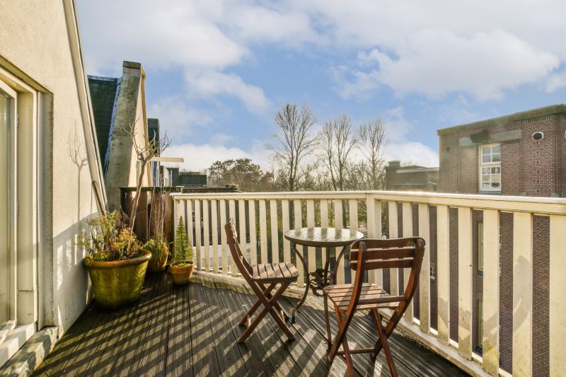 Deck Railing Replacement in Seattle, WA